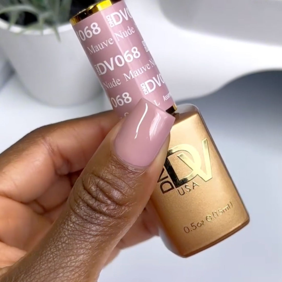 DND DC 9D CatEyes Gel #10 – Ember Enchantress