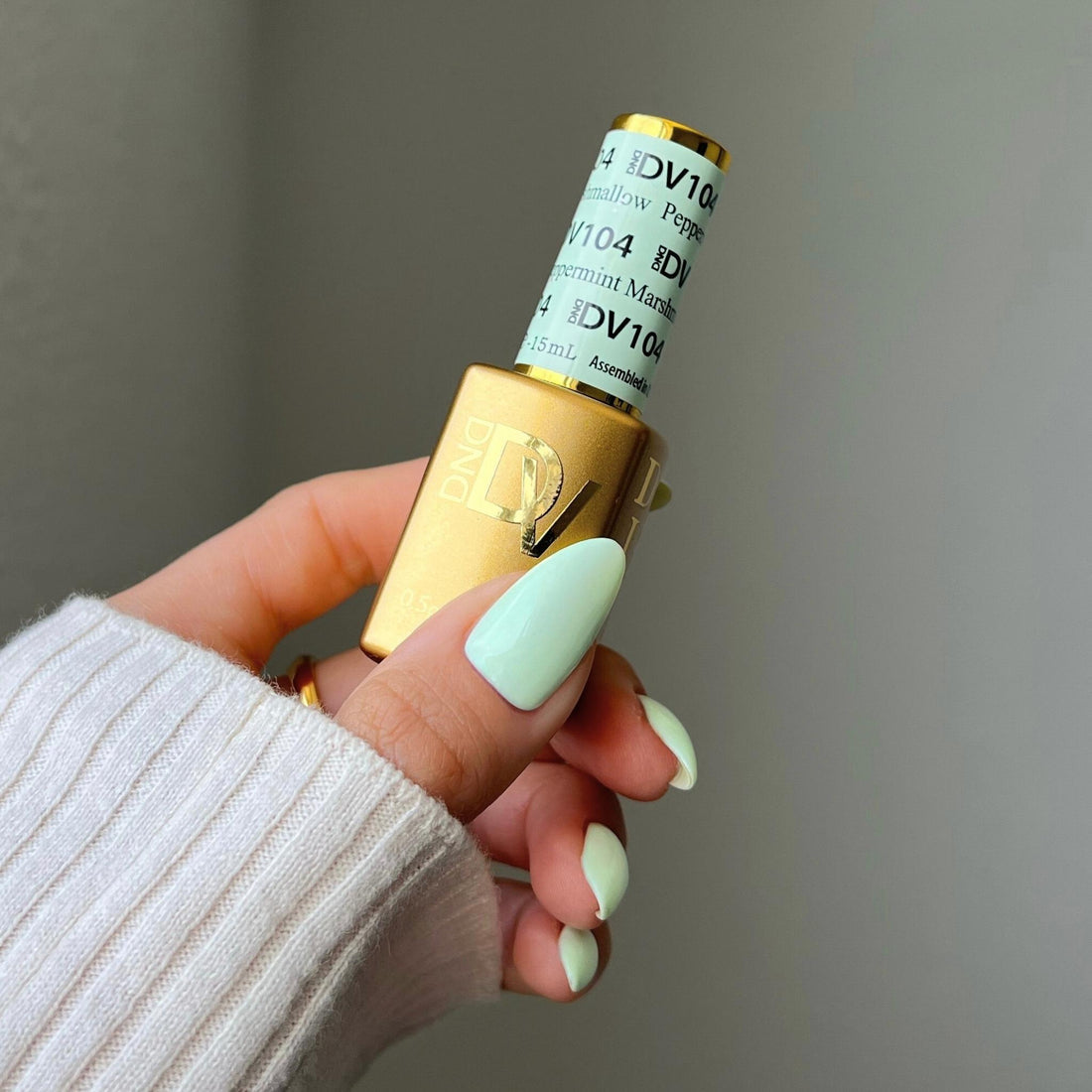 DND DC 9D CatEyes Gel #10 – Ember Enchantress