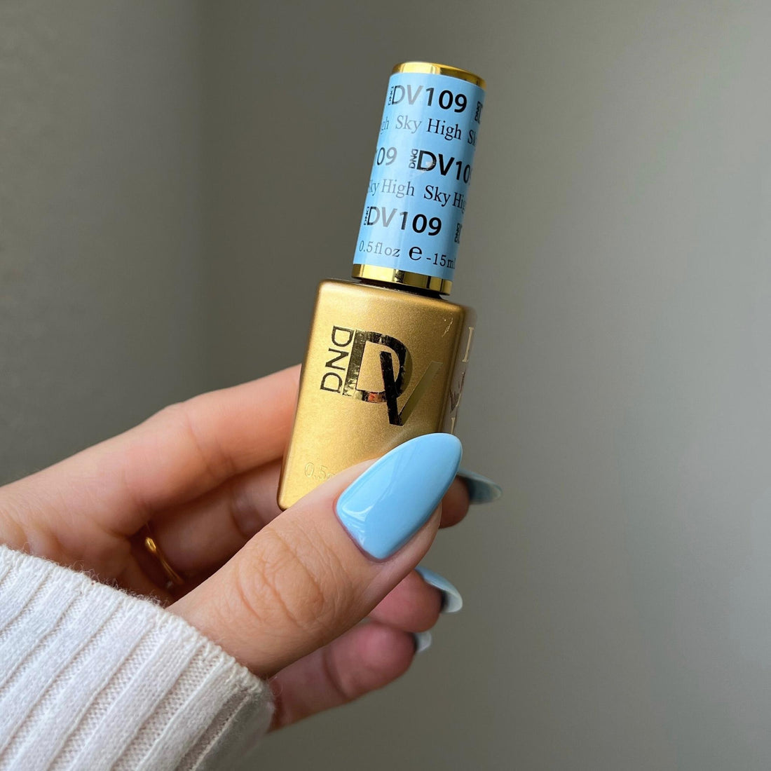 DND Diva Gel & Nail Polish - Sky High #109