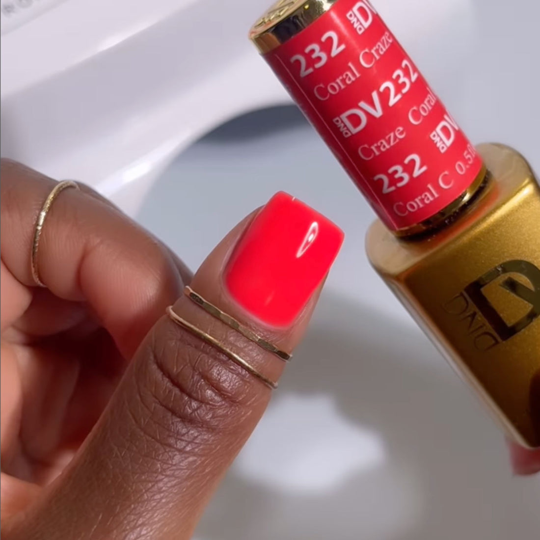 DND DC 9D CatEyes Gel #10 – Ember Enchantress