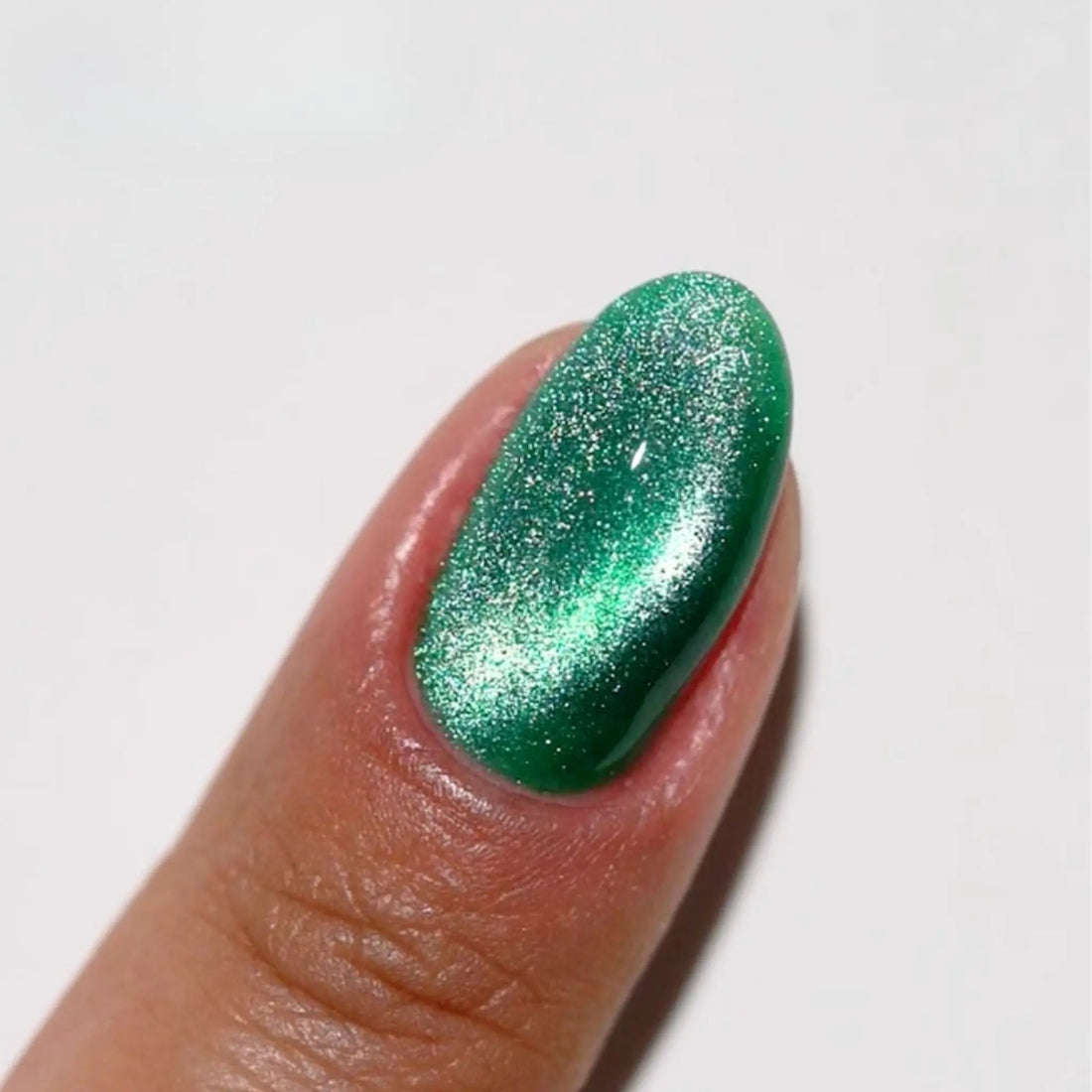 DND DC 9D CatEyes Gel #10 – Ember Enchantress