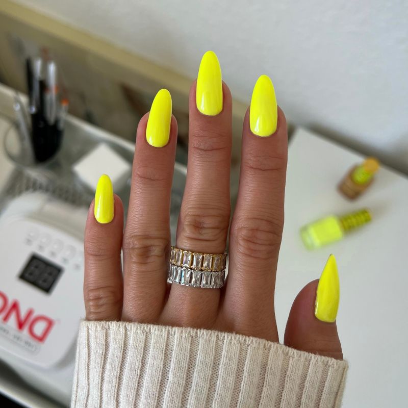 Esmalte de uñas y gel DND DC Duo 166 - Rosa duro