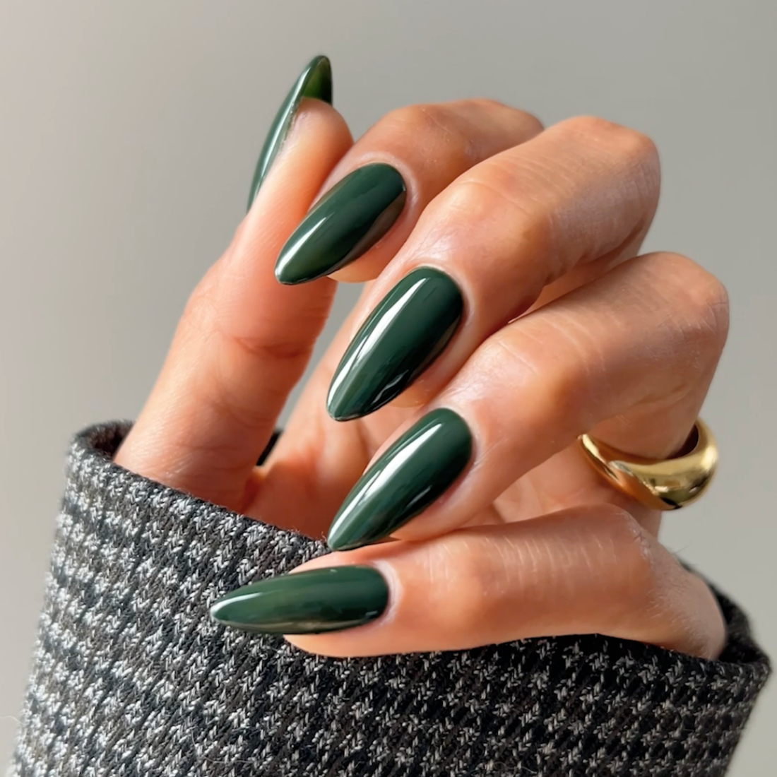 DND DC 9D CatEyes Gel #10 – Ember Enchantress