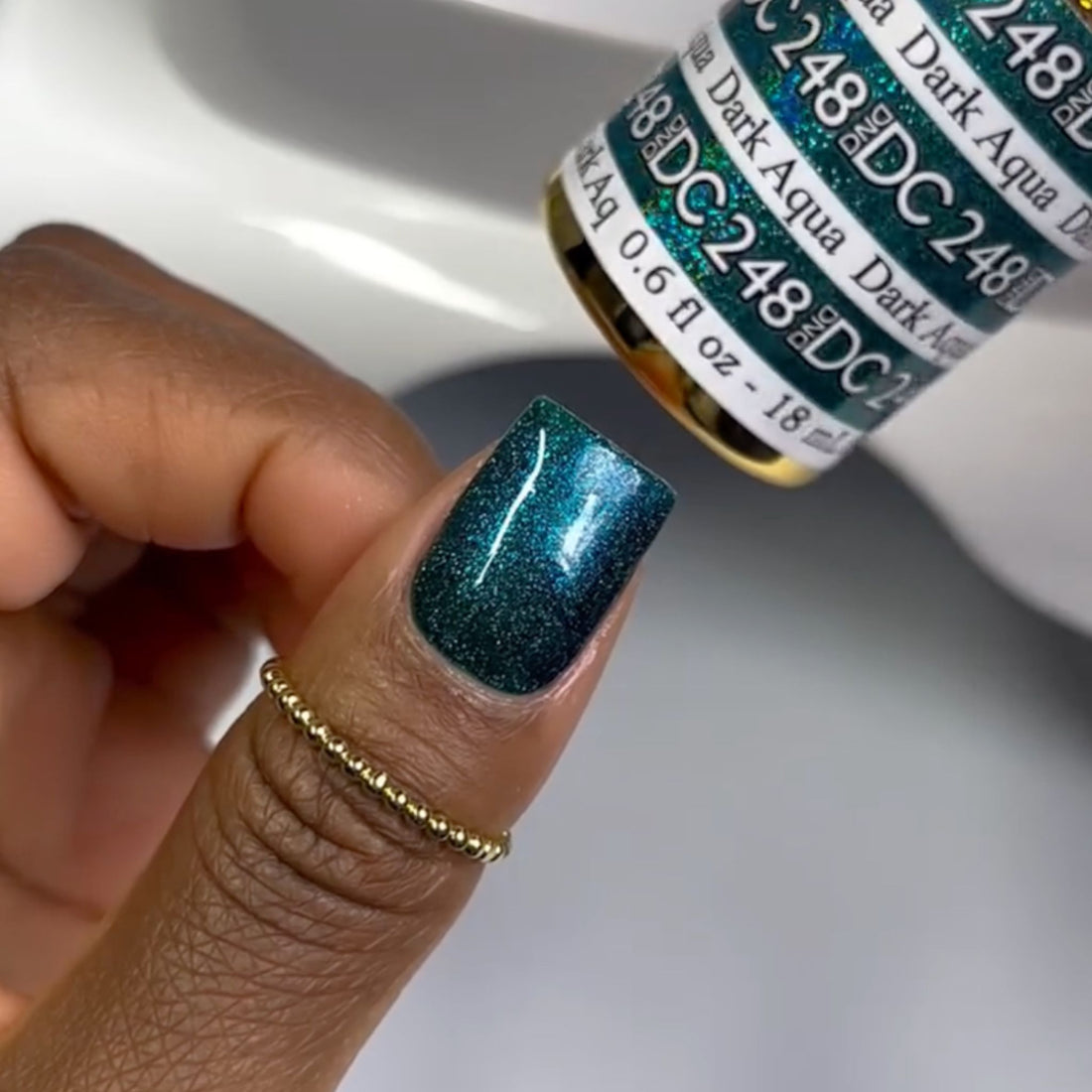 DND DC Platinum - Gel ngâm trong hiệu ứng kim tuyến lấp lánh - #217 Hồng đậm 