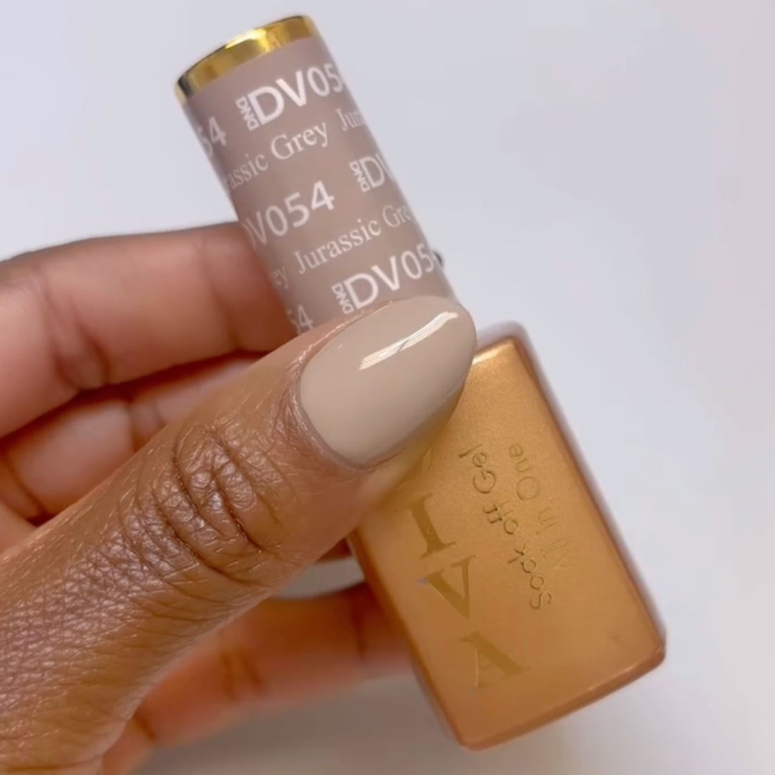 DND DC 9D CatEyes Gel #10 – Ember Enchantress