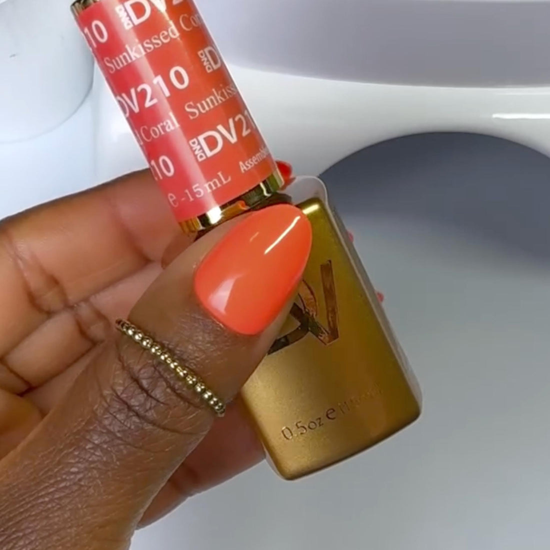 DND DC 9D CatEyes Gel #10 – Ember Enchantress