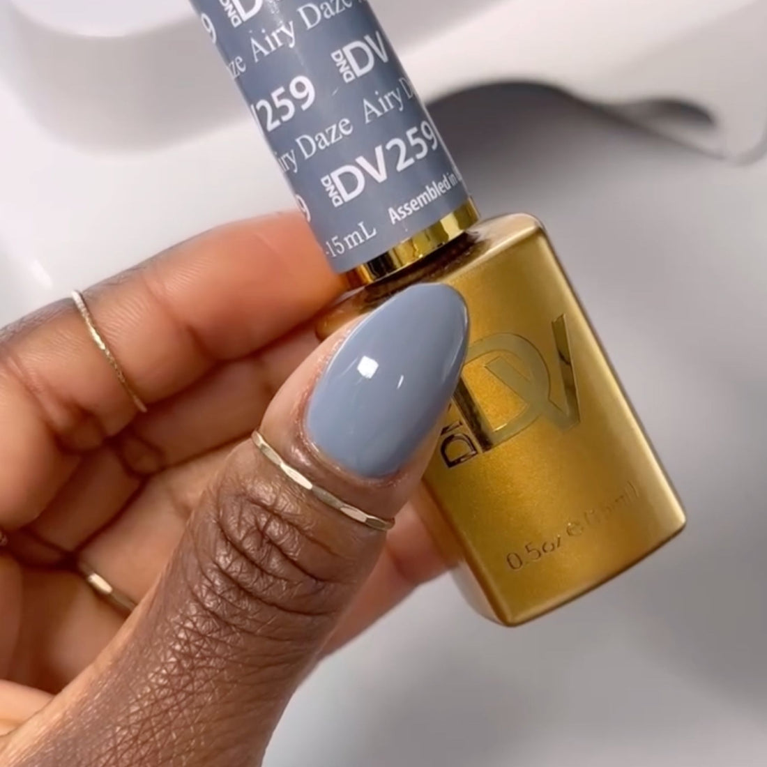 DND DC 9D CatEyes Gel #10 – Ember Enchantress