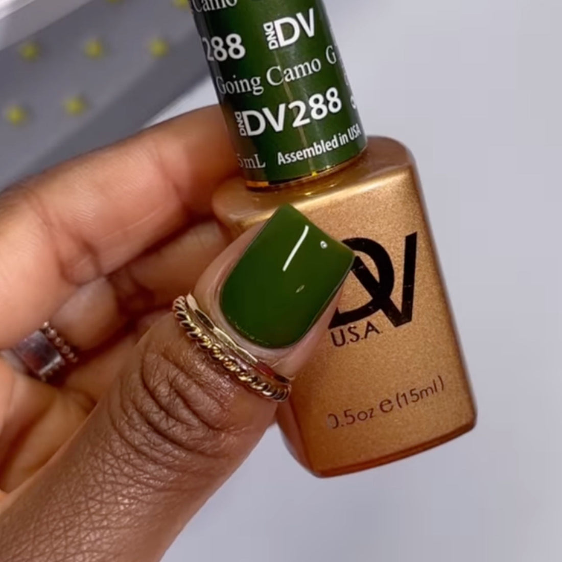 DND DC 9D CatEyes Gel #10 – Ember Enchantress