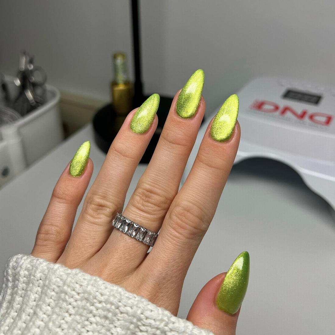 Esmalte de uñas y gel DND DC Duo 166 - Rosa duro