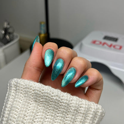 Esmalte de uñas y gel DND DC Duo 166 - Rosa duro