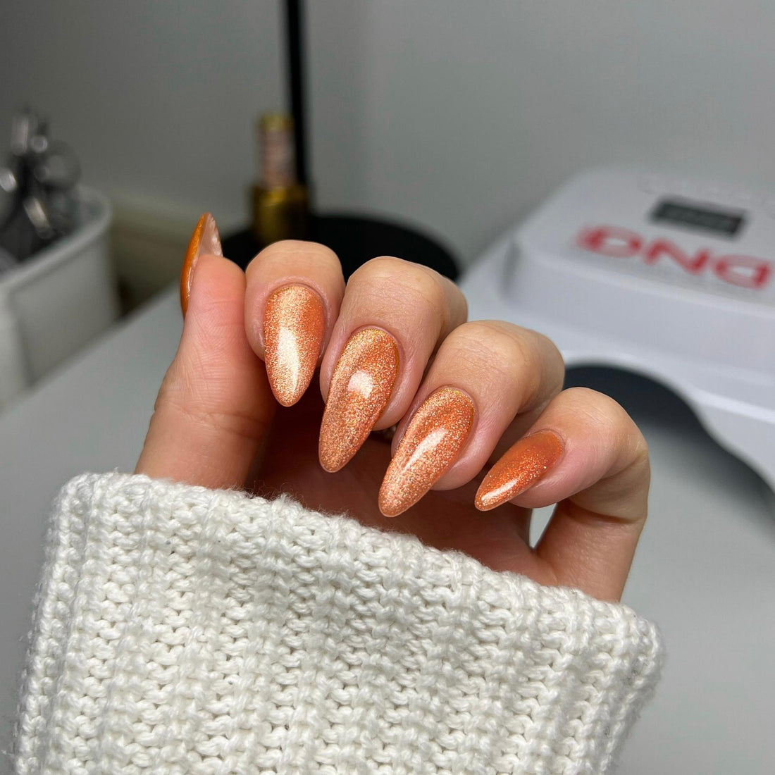 Esmalte de uñas y gel DND DC Duo 166 - Rosa duro