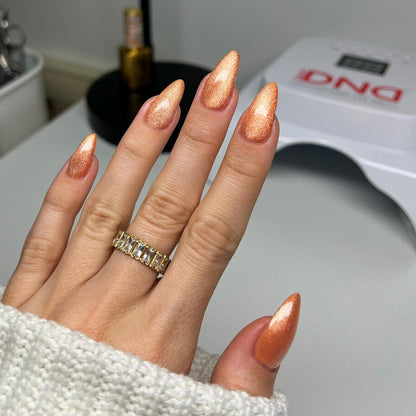 Esmalte de uñas y gel DND DC Duo 166 - Rosa duro