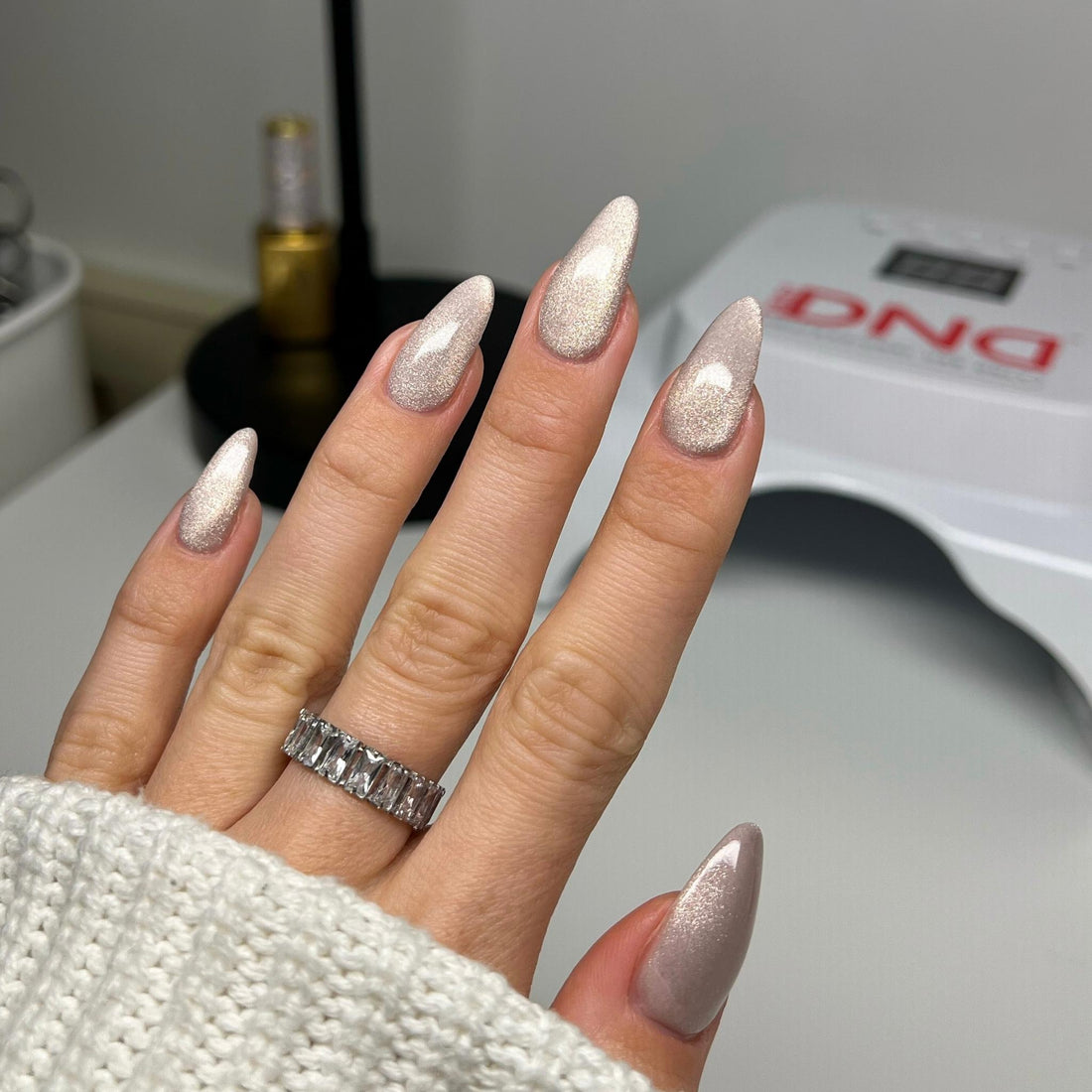 Esmalte de uñas y gel DND DC Duo 166 - Rosa duro