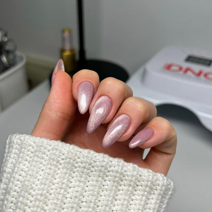 Esmalte de uñas y gel DND DC Duo 166 - Rosa duro