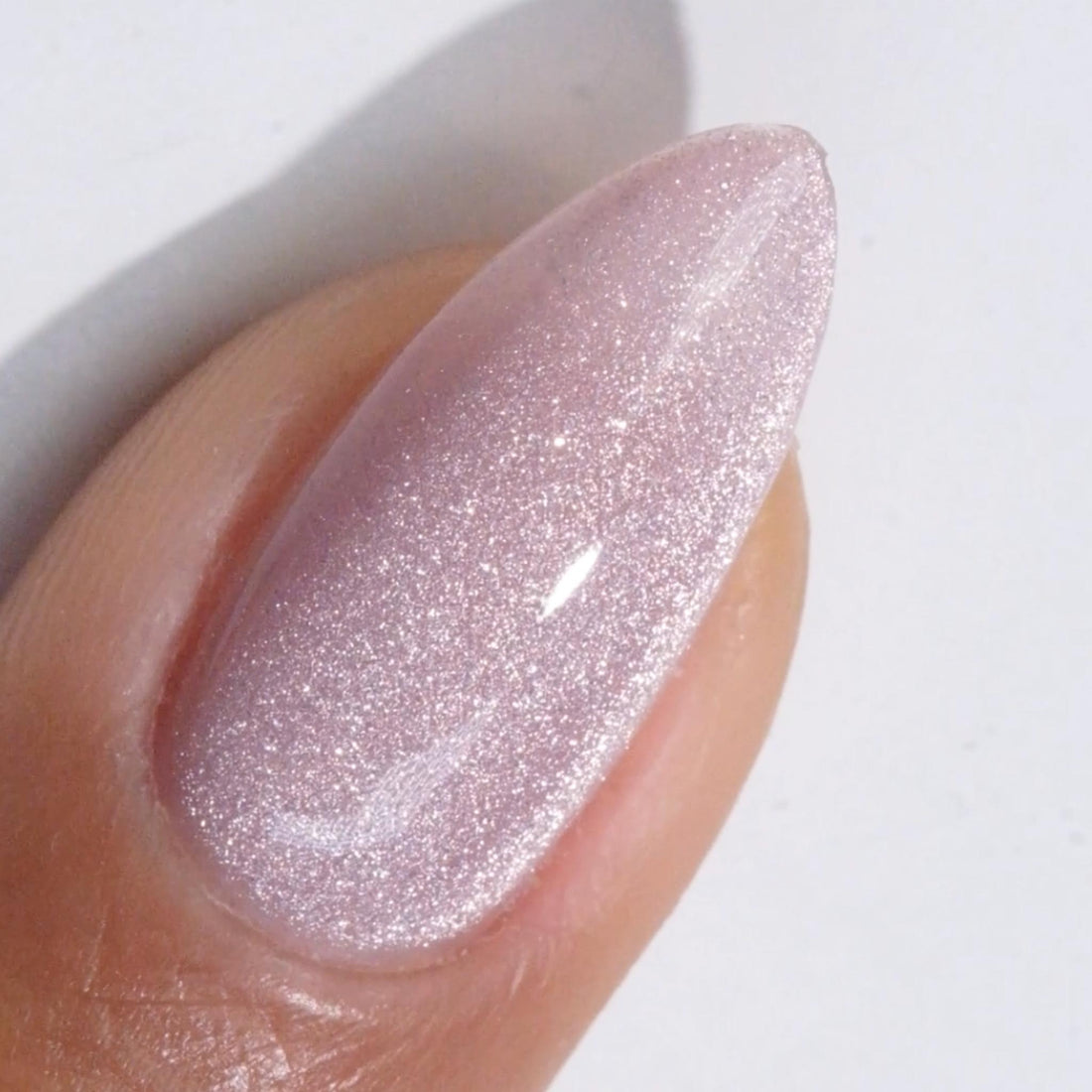 Esmalte de uñas y gel DND DC Duo 166 - Rosa duro