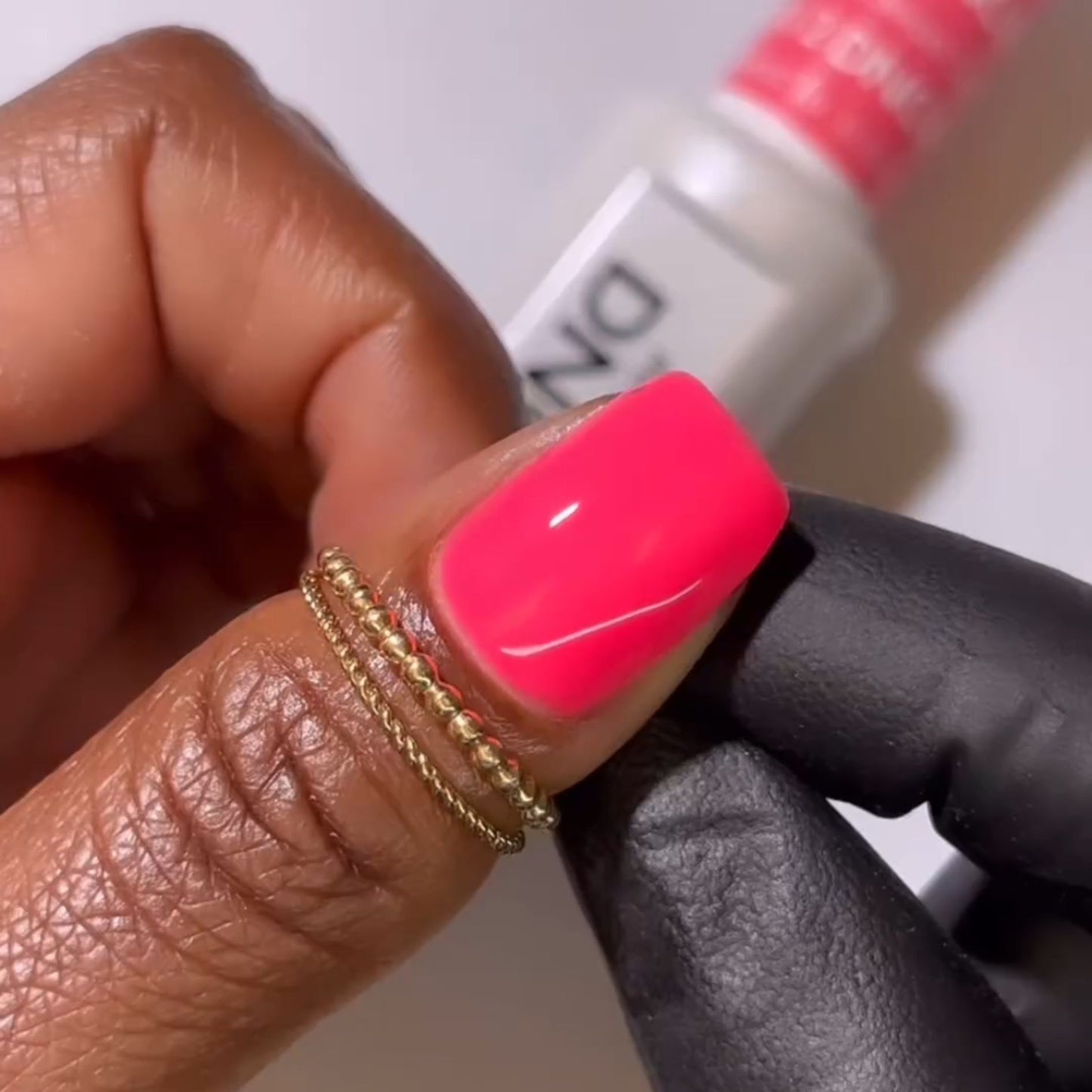 DND Duo Soak Off Gel &amp; Sơn móng tay - Sweet Tooth #812