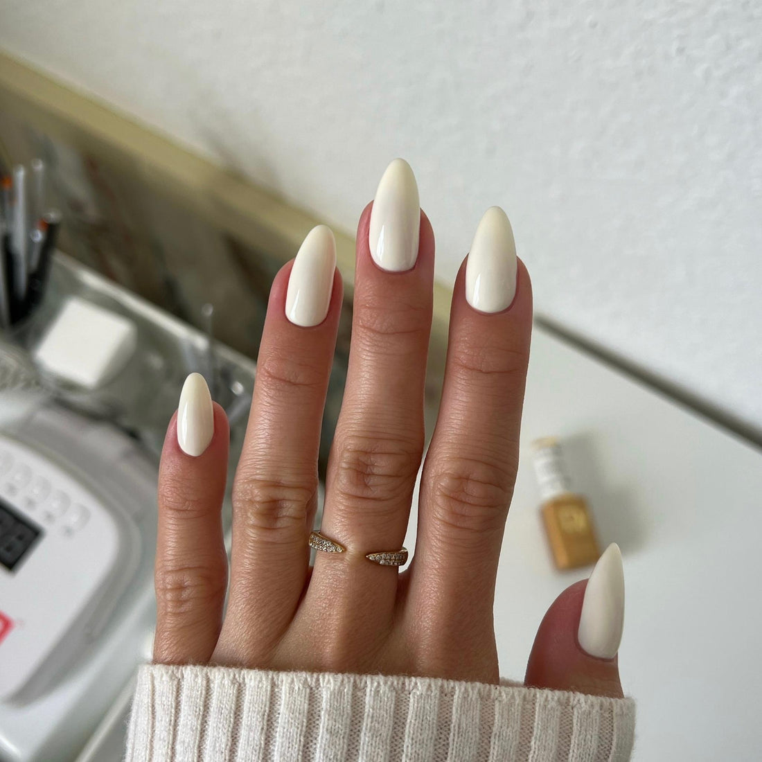 DND Diva Gel & Nail Polish - Cheesecake #073 – Four Seasons Beauty