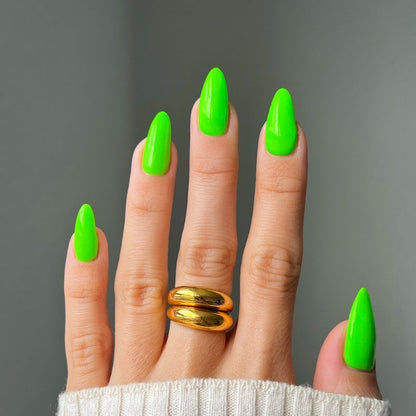 DND DC 9D CatEyes Gel #10 – Ember Enchantress