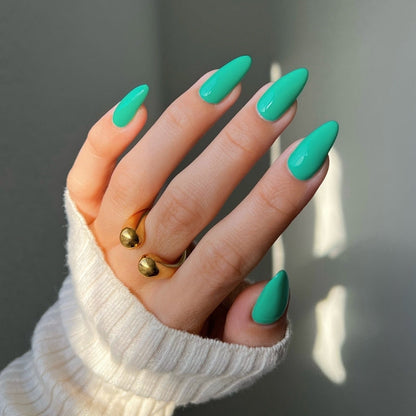 DND DC 9D CatEyes Gel #10 – Ember Enchantress