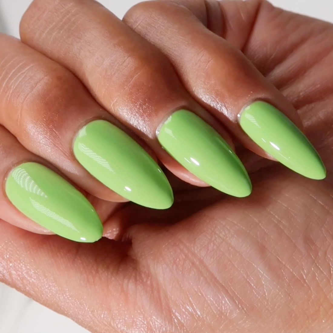 DND DC 9D CatEyes Gel #10 – Ember Enchantress